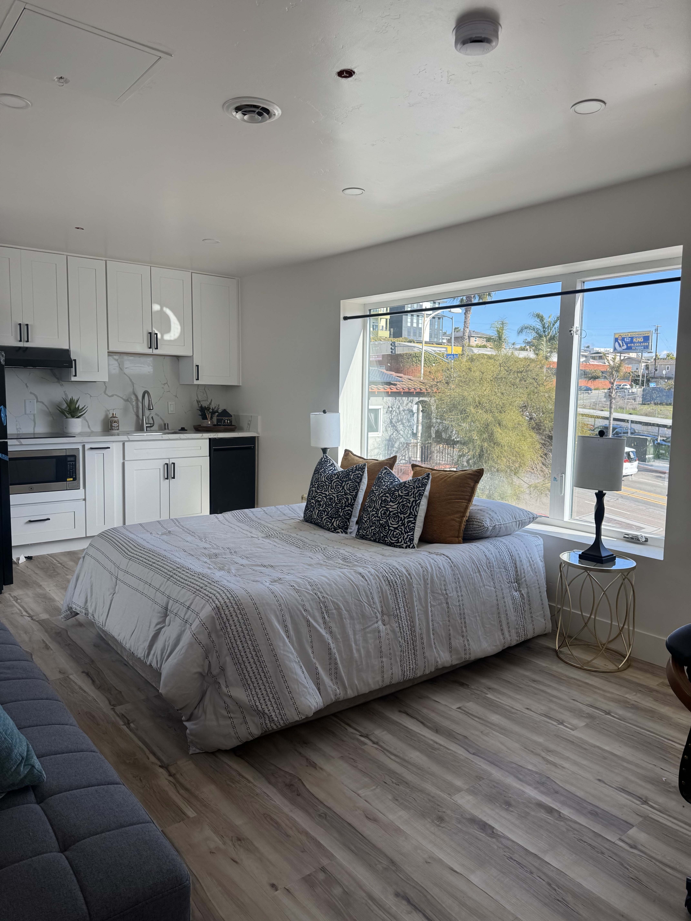 2519 Columbia Street - 103